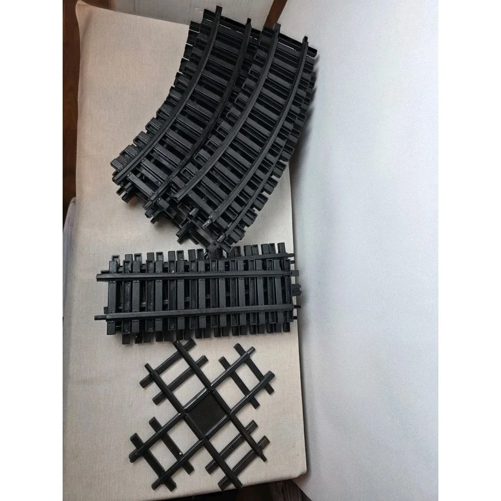 EZTEC Train Tracks Lot Of 26 Mix Straight Curved Cross